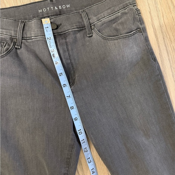 Mott & Bow Mid-Rise Jeans Size 30 (#230) - Picture 10 of 14